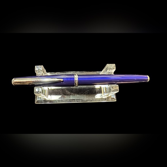 Elegant Waterford Cobalt Blue Fountain Pen - Lacquer Finish - M Nib - Picture 2 of 3